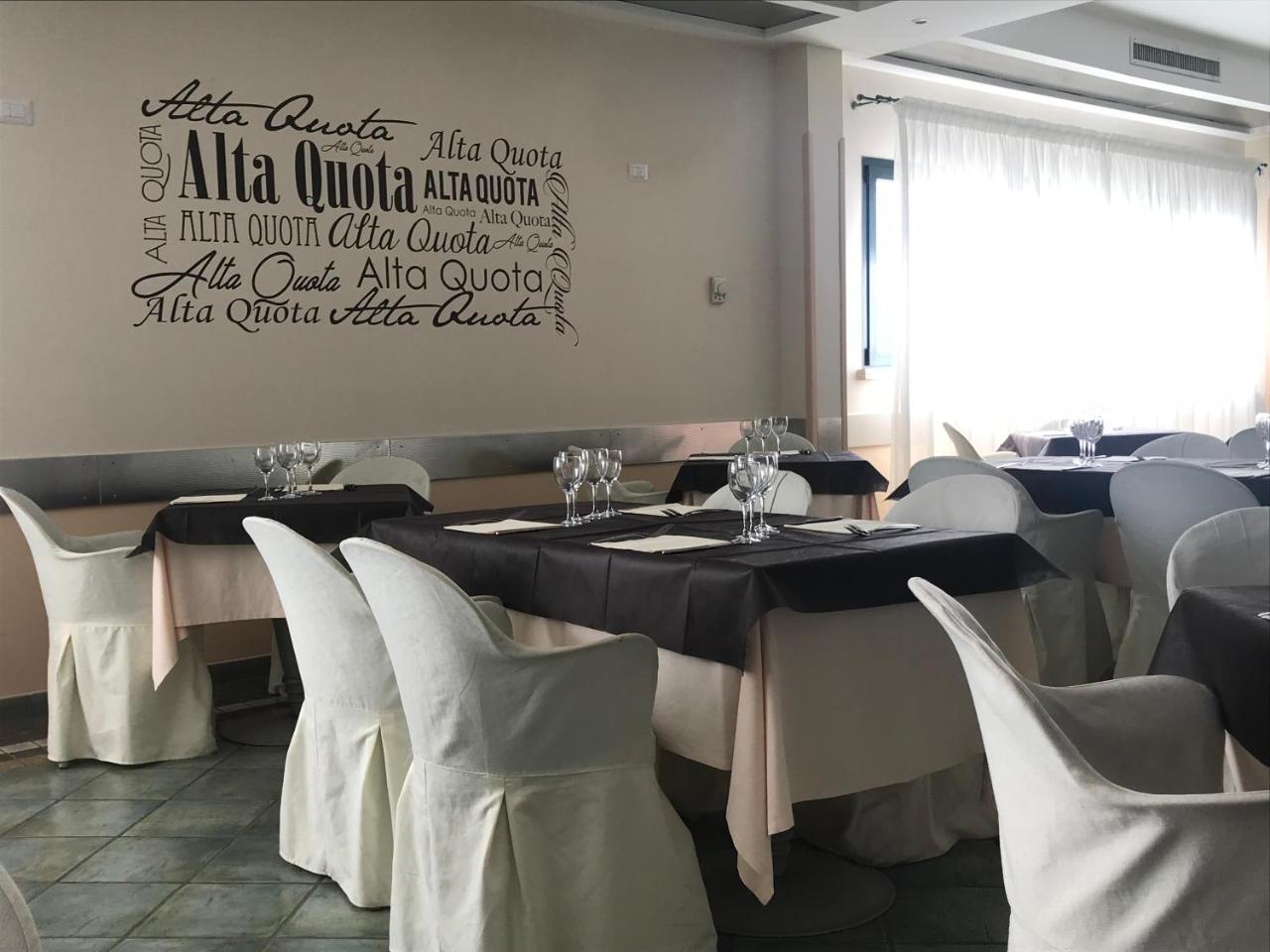 Hotel Palacavicchi Ciampino Exterior foto